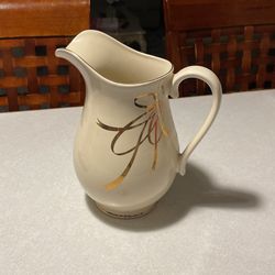 Teleflora Pitcher