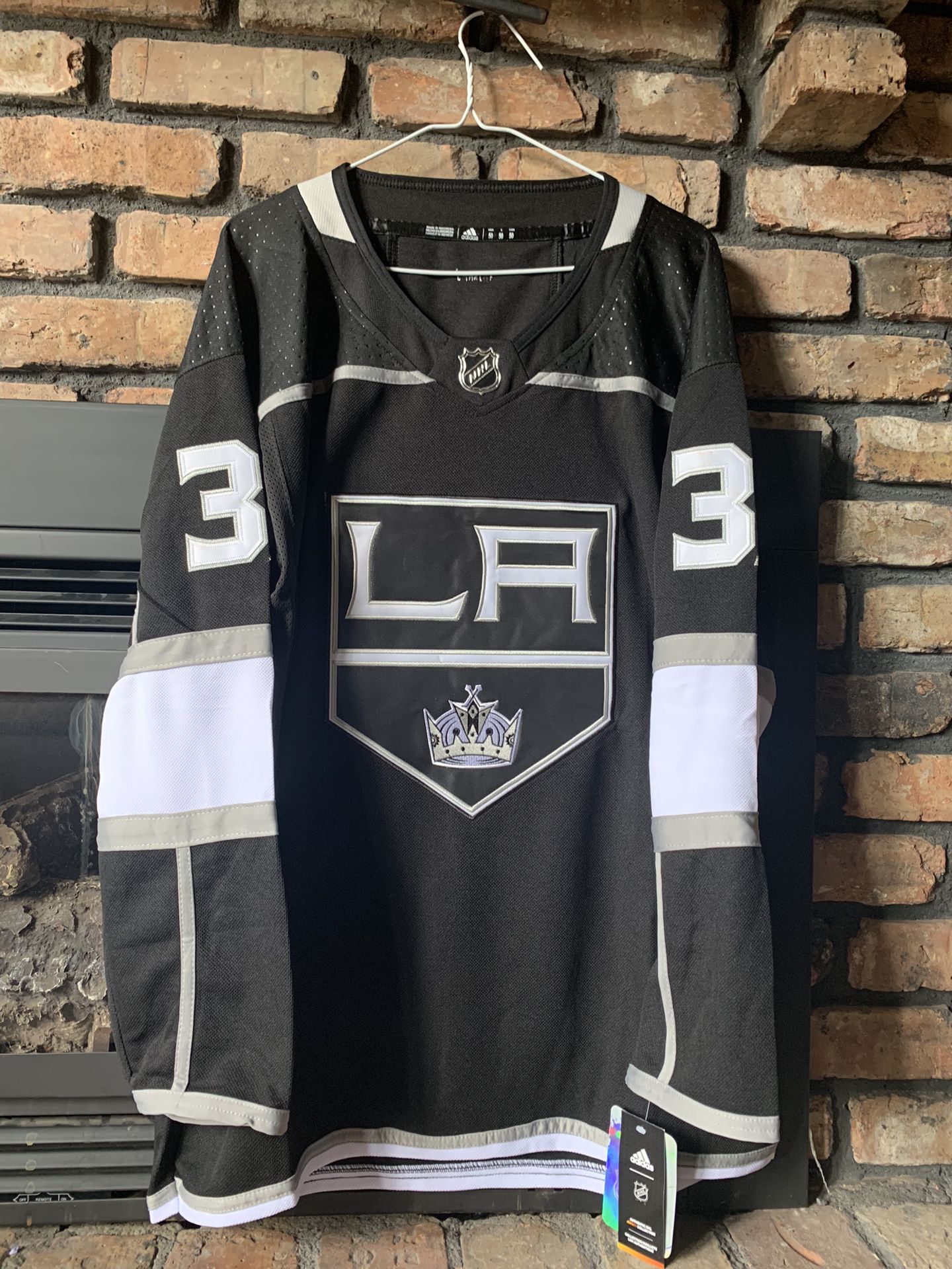 LA Kings Jonathan Quick Jersey (Adult Medium) for Sale in Los Angeles, CA -  OfferUp