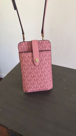 Michael Kors phone holder