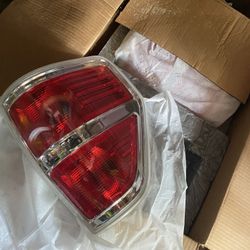 09-14 F-150 tail lights