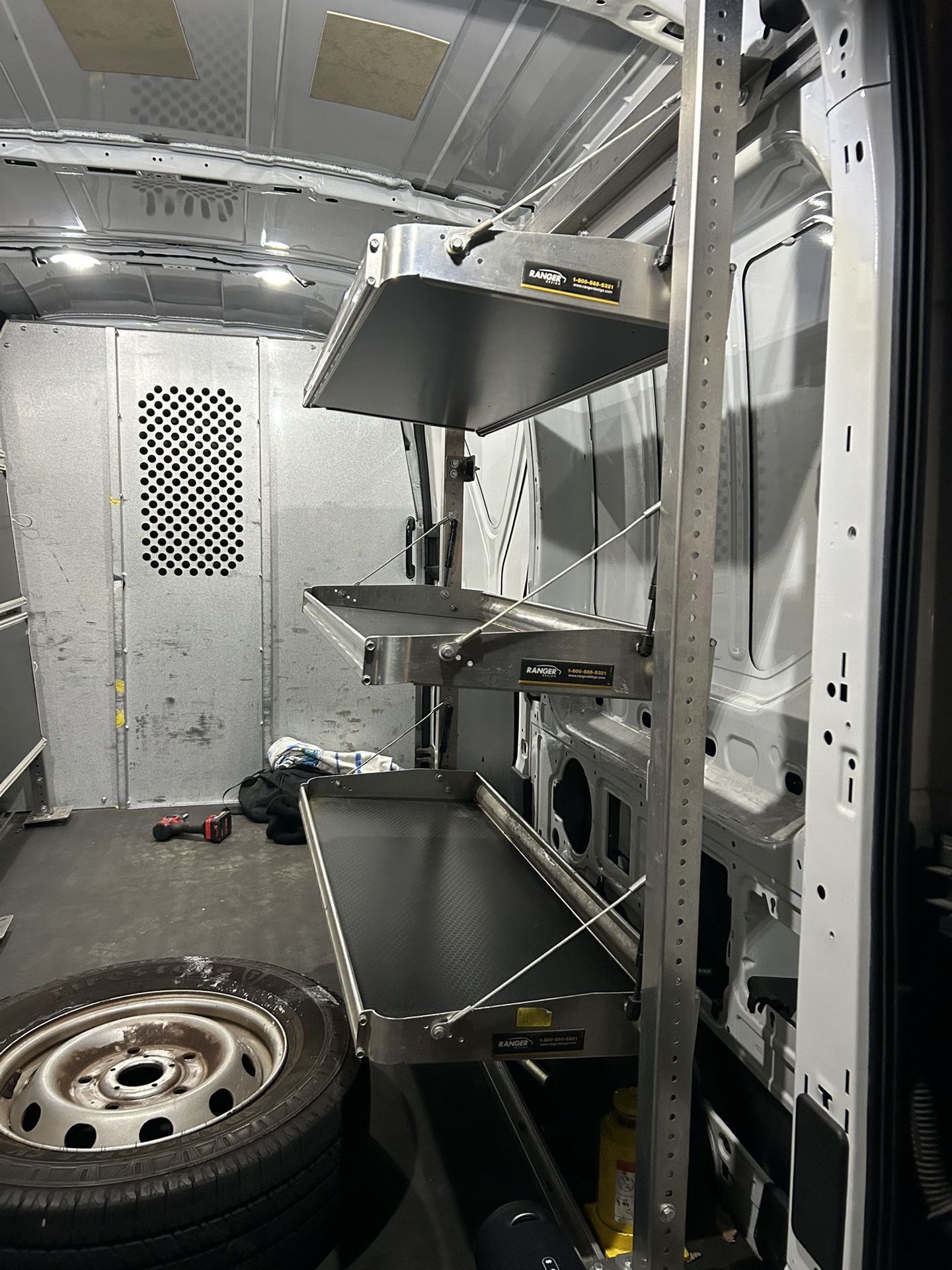 Folding Shelves / Ford transit