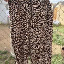 Plus Size Cheetah Print Flowy Capris Sz 20