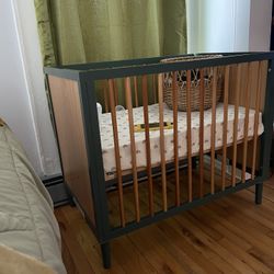 Mini Baby Crib