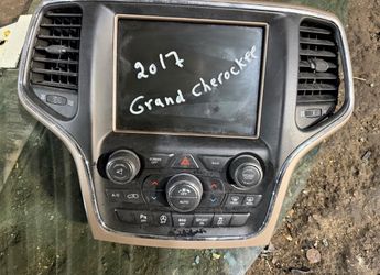 Jeep Grand Cherokee 2017 Radio Screen