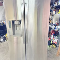 LG REFRIGERATOR.