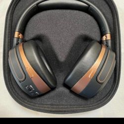 Audeze Mobius 3d Gaming Bluetooth Headphones 