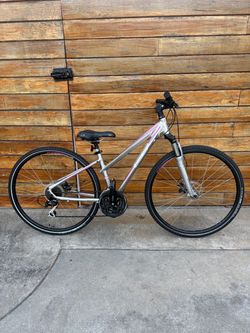Hybrid GT 700c