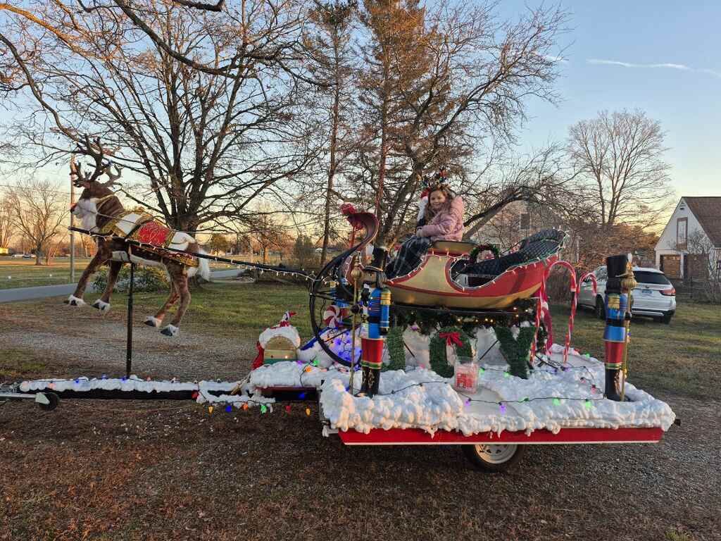 Holliday Parade Float Or Trade