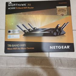 NIGHTHAWK X6 AC320 Tri Band Wifi Router Model# R8000  
