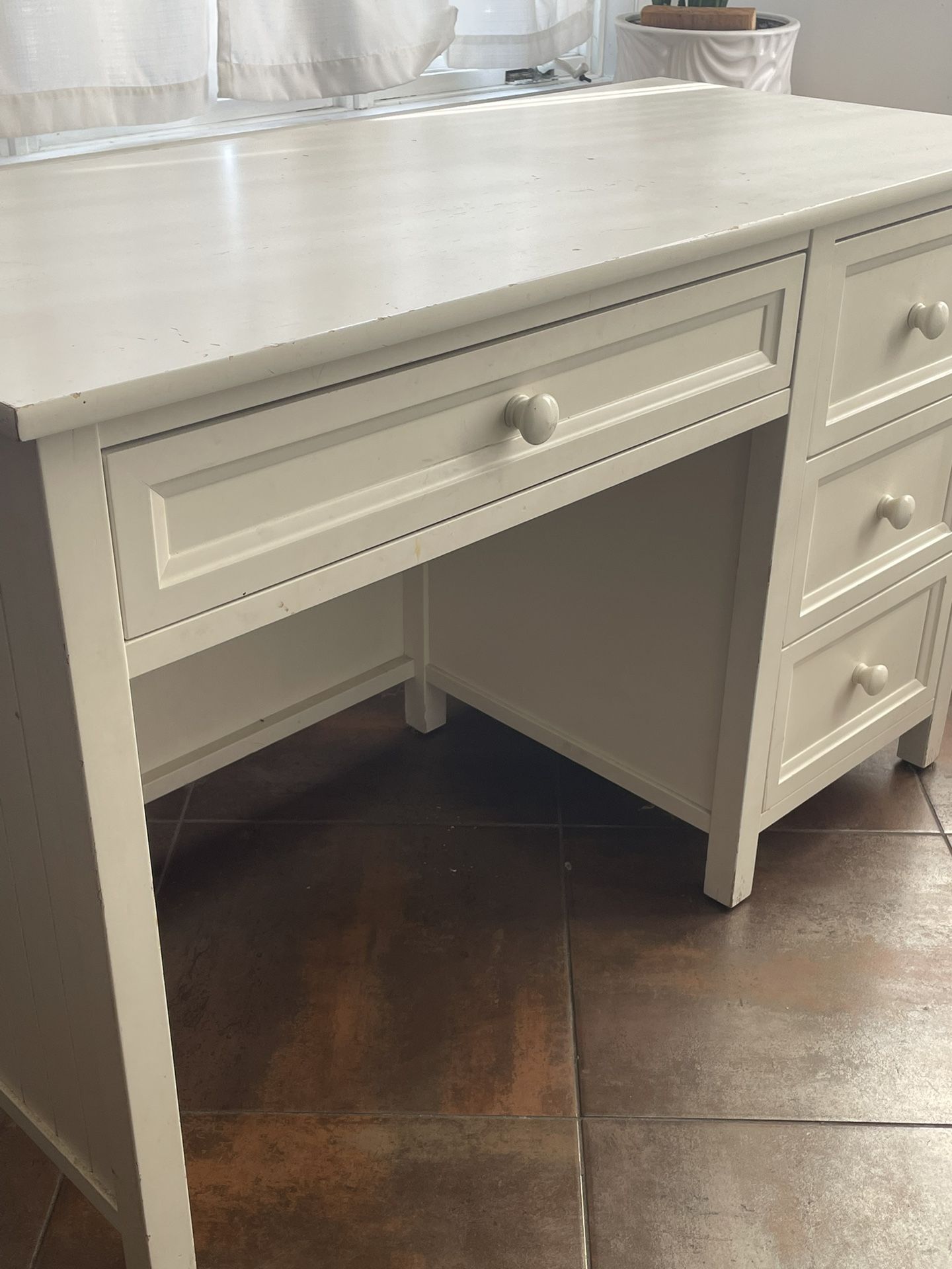 Pottery barn Like Desk And Hutch