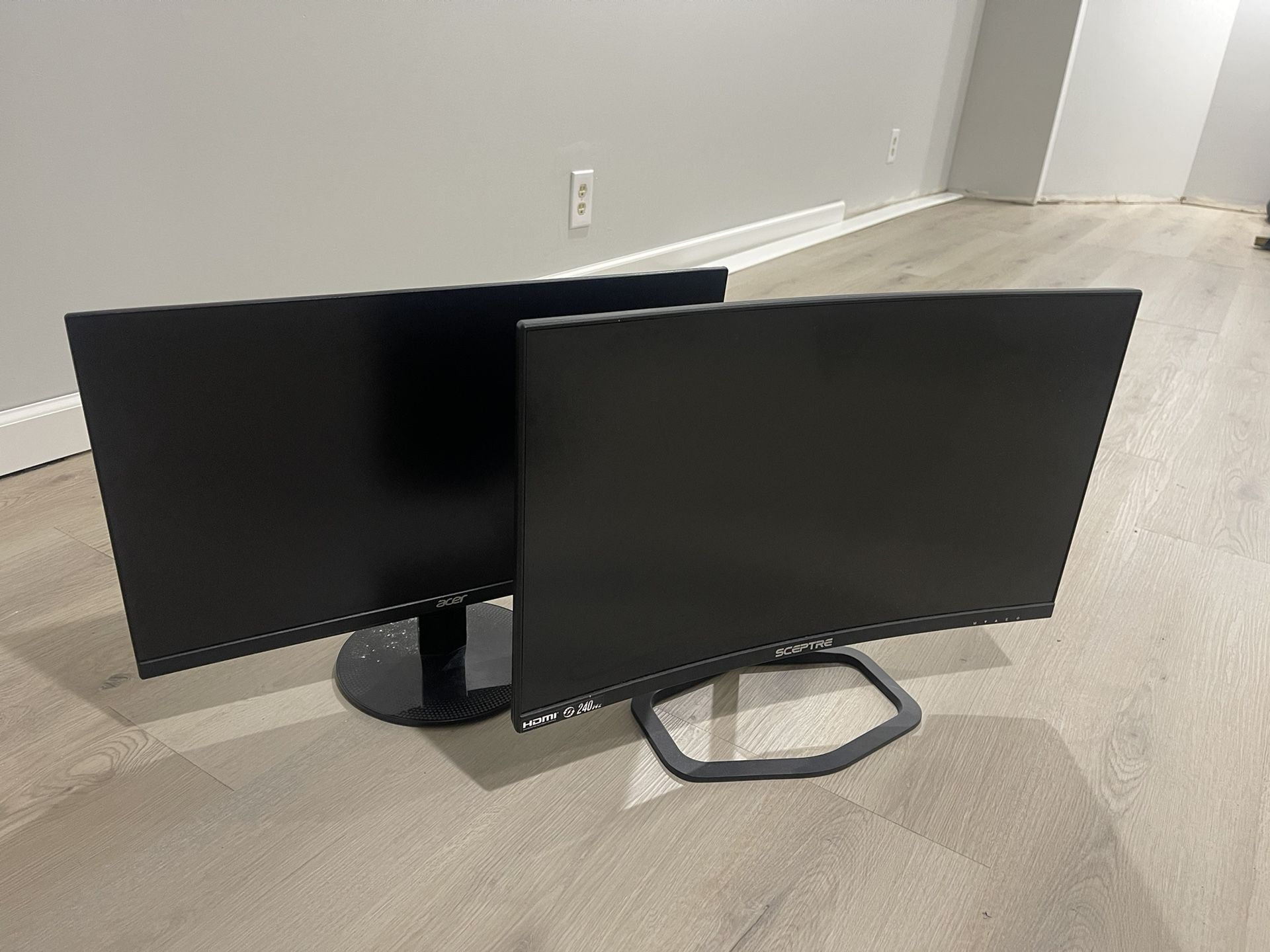 MONITORS
