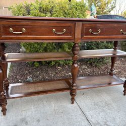 Stanley Furniture Solid Wood End Table Buffet Sideboard Great Condition