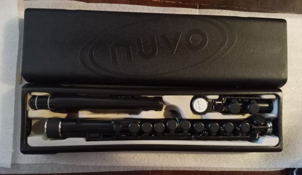 Students Flute Nuvo