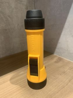 Eveready Industrial Economy 2D 7.8" LED Flashlight, Yellow (1251L)