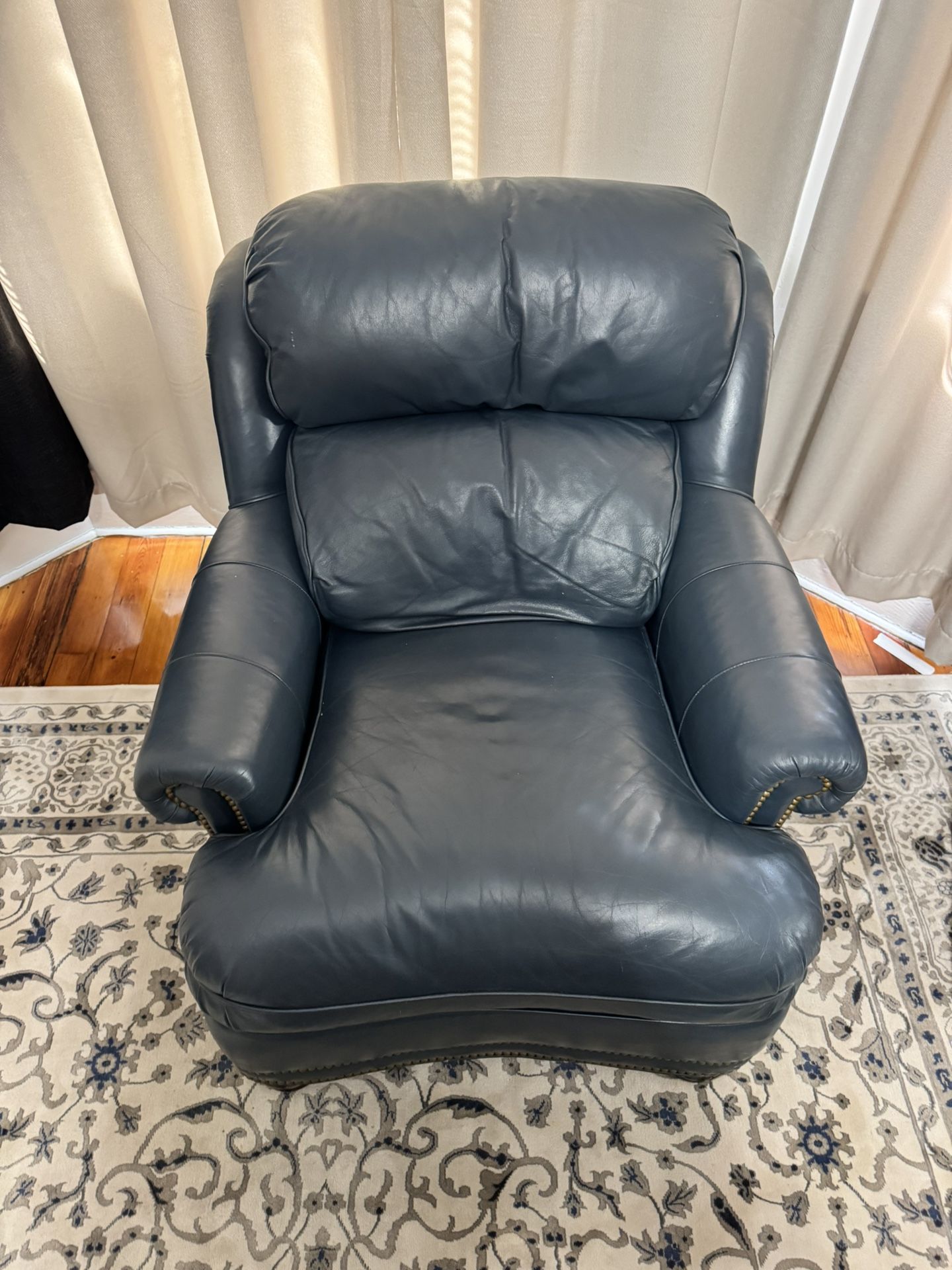 Leather Single Sofa