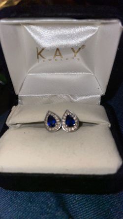 Kay Jewelry Pear Shape Sapphire 0.08 Diamonds