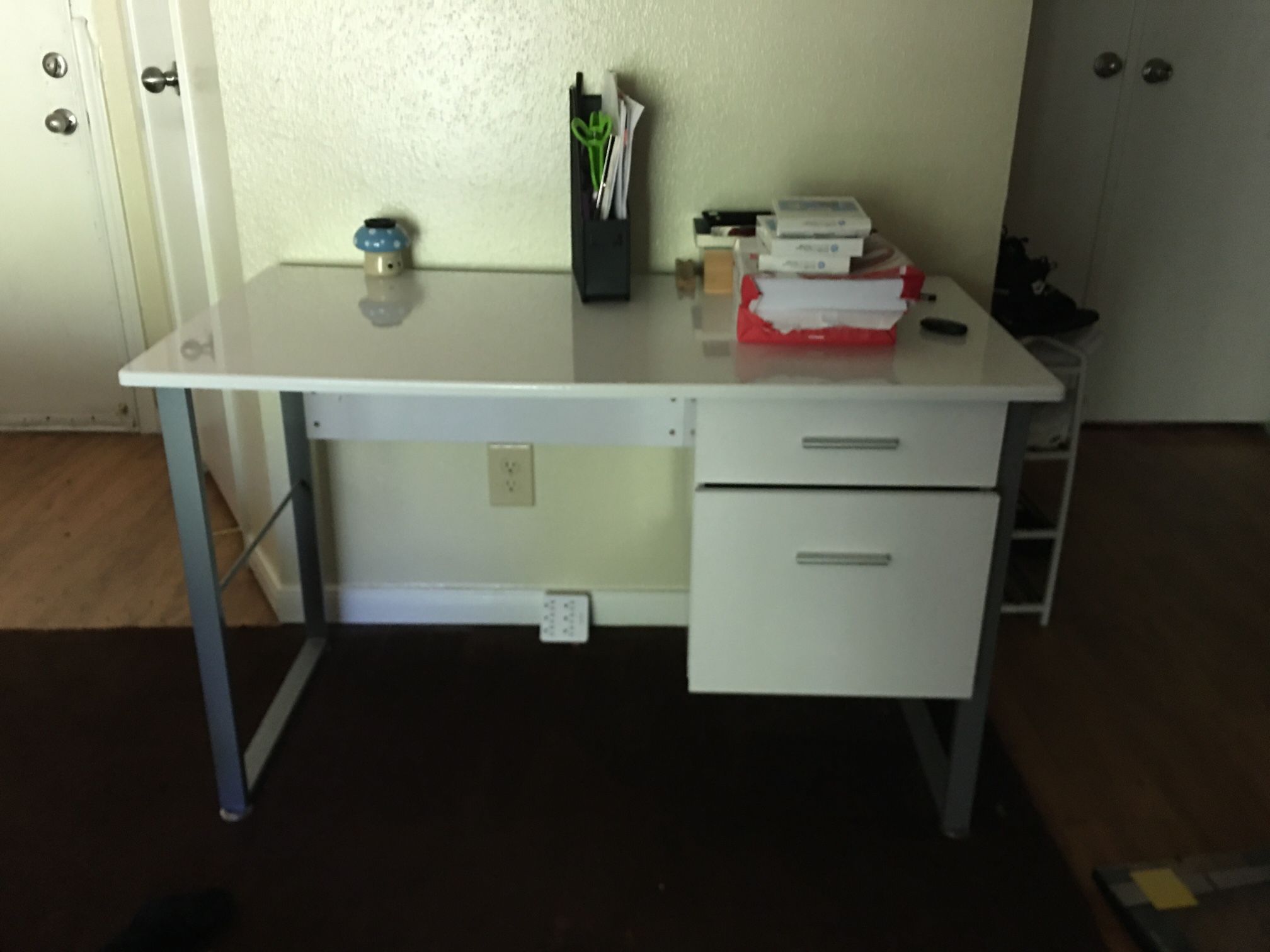 Desk N Side Tables