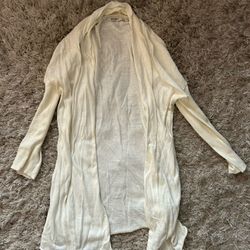 Cream Old Navy Sweater - Small