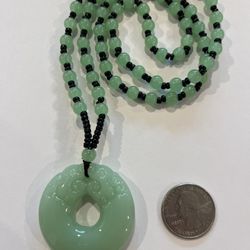 This exquisite Burmese handmade natural jade necklace Natural stone with natural color! Symbolizes wealth and good fortune! A warm blessing for precio