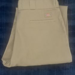 Dickies Khaki 38x32