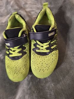 Green and black boy shoes size 3-4 C