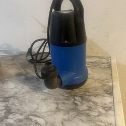 Submersible Water Pump