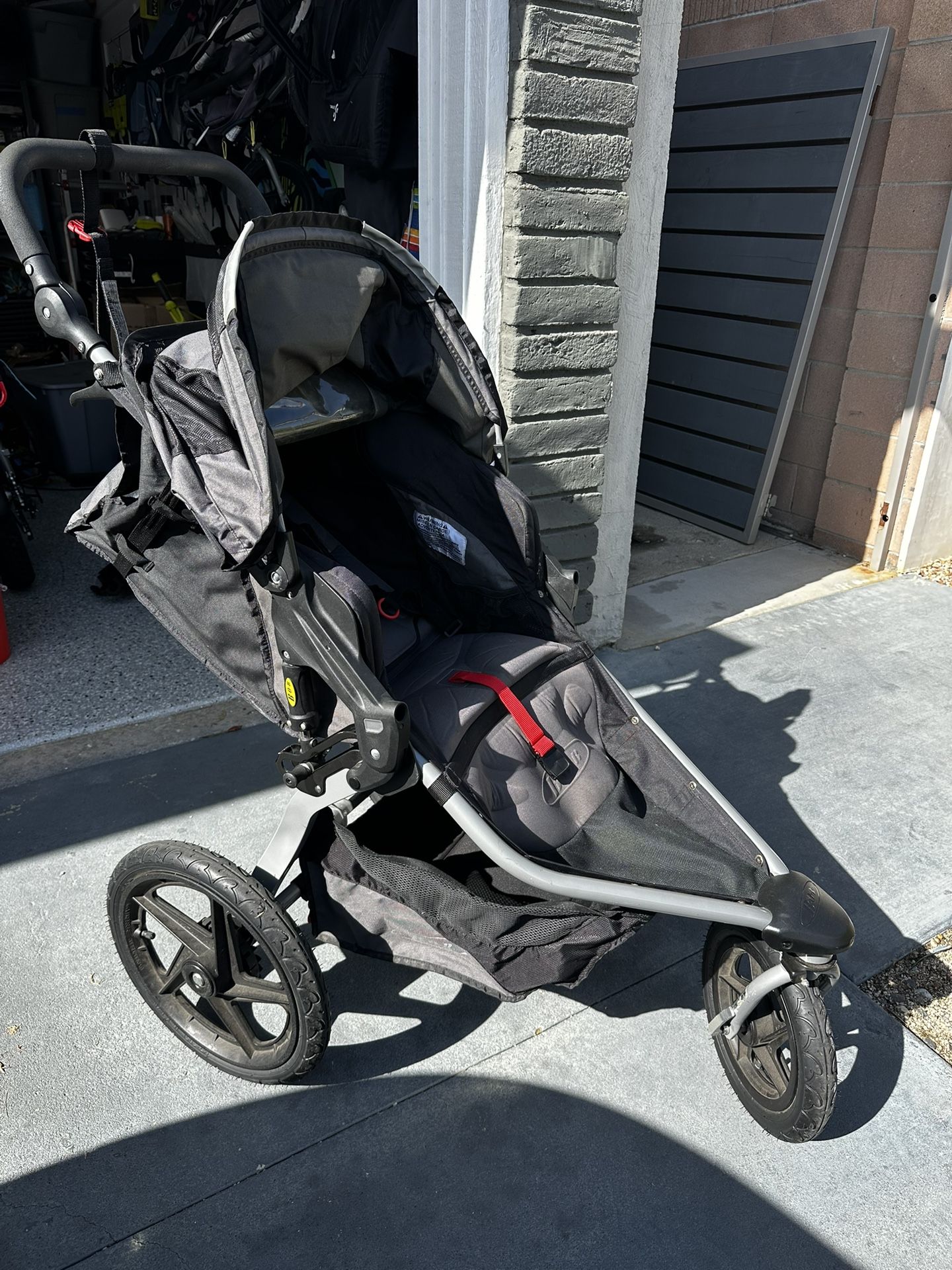 BOB Jogging Stroller Revolution Single