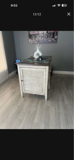 Two-Tone Cabinet with Louvered Door