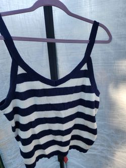 Womens universal thread blue & white tank top