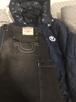 TRUE RELIGION PUFFER (Large) AND SHORTS (40) BUNDLE