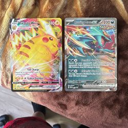 Pikachu Vmax Gigantamax/  Roaming Moon EX