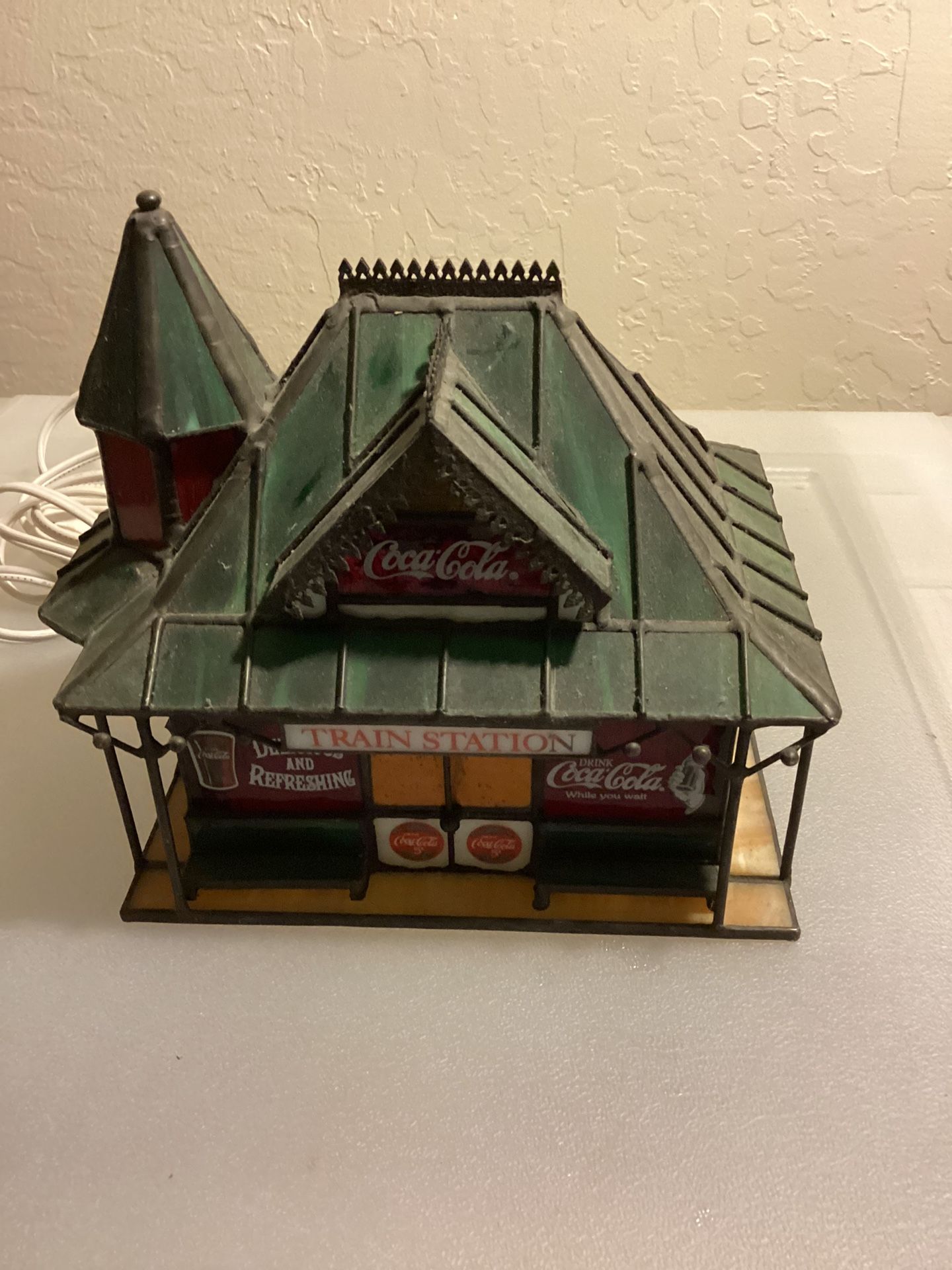 1997 Franklin Mint THE COCA-COLA Stained Glass Train Station With