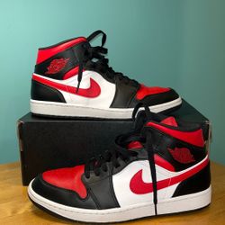 Air Jordan 1 Mid “Bred Toe” Black/ Fire Red - White