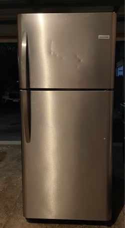 Refrigerator/Freezer - Stainless & Black