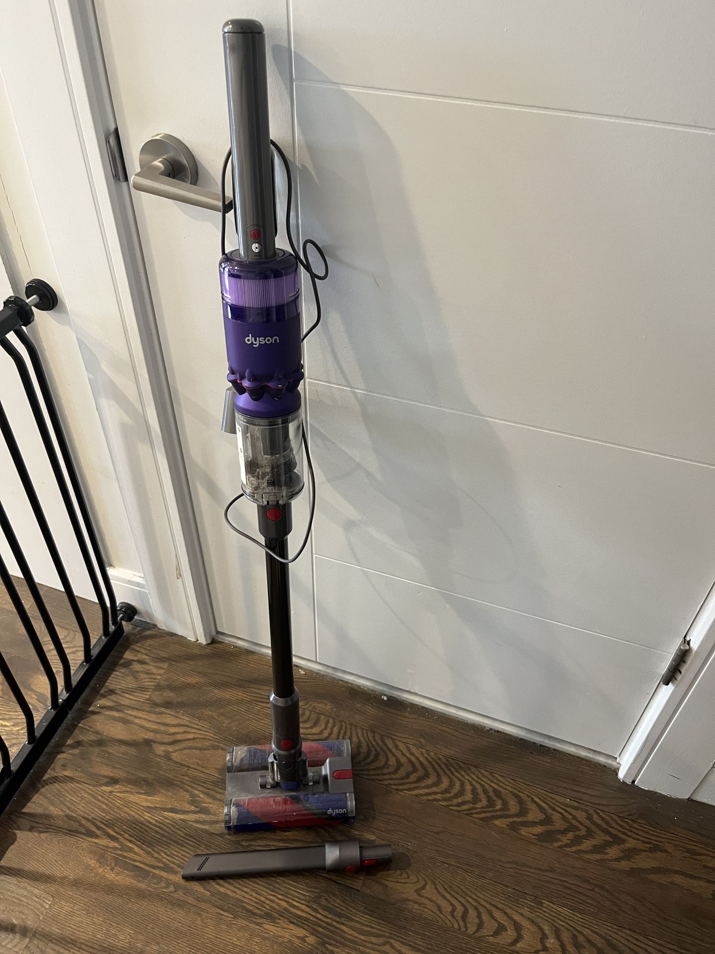 Dyson Cordless Stick Vacuum- Not Working