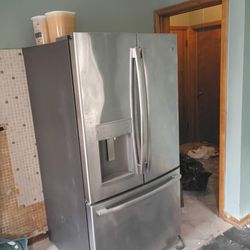 Fridge 300$ OBO 