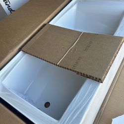 KOHLER Elmbrook 60 in. x 32 in. Soaking Bathtub with Left-Hand Drain in White 
