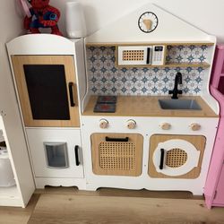 Kids Kitchen. 