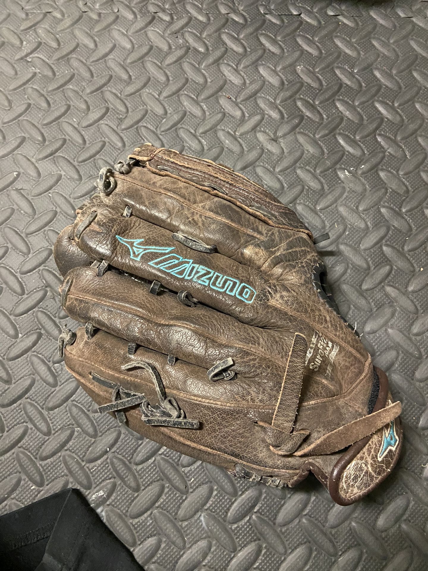Softball/Baseball Bag Glove And Cleats