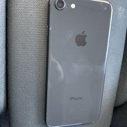 UNLOCKED IPHONE 8 / LIMITED STOCK 