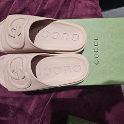 Gucci Slide Brand NEW