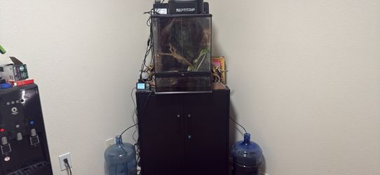 Snake enclosure (read description)