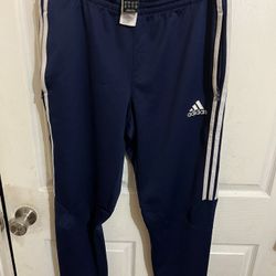 Men’s Adidas’s Pants Size (M)