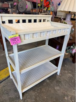 Baby changing table