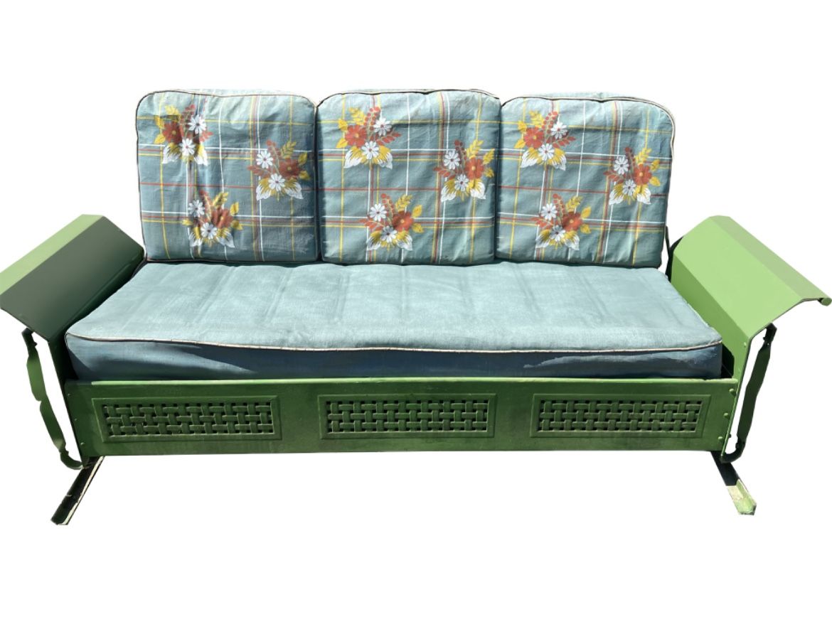 Vintage/Shabby Chic/Retro 3 Seat Steel Glider
