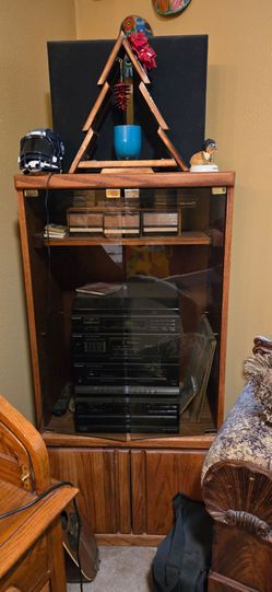 Panasonic sterio with cabinet