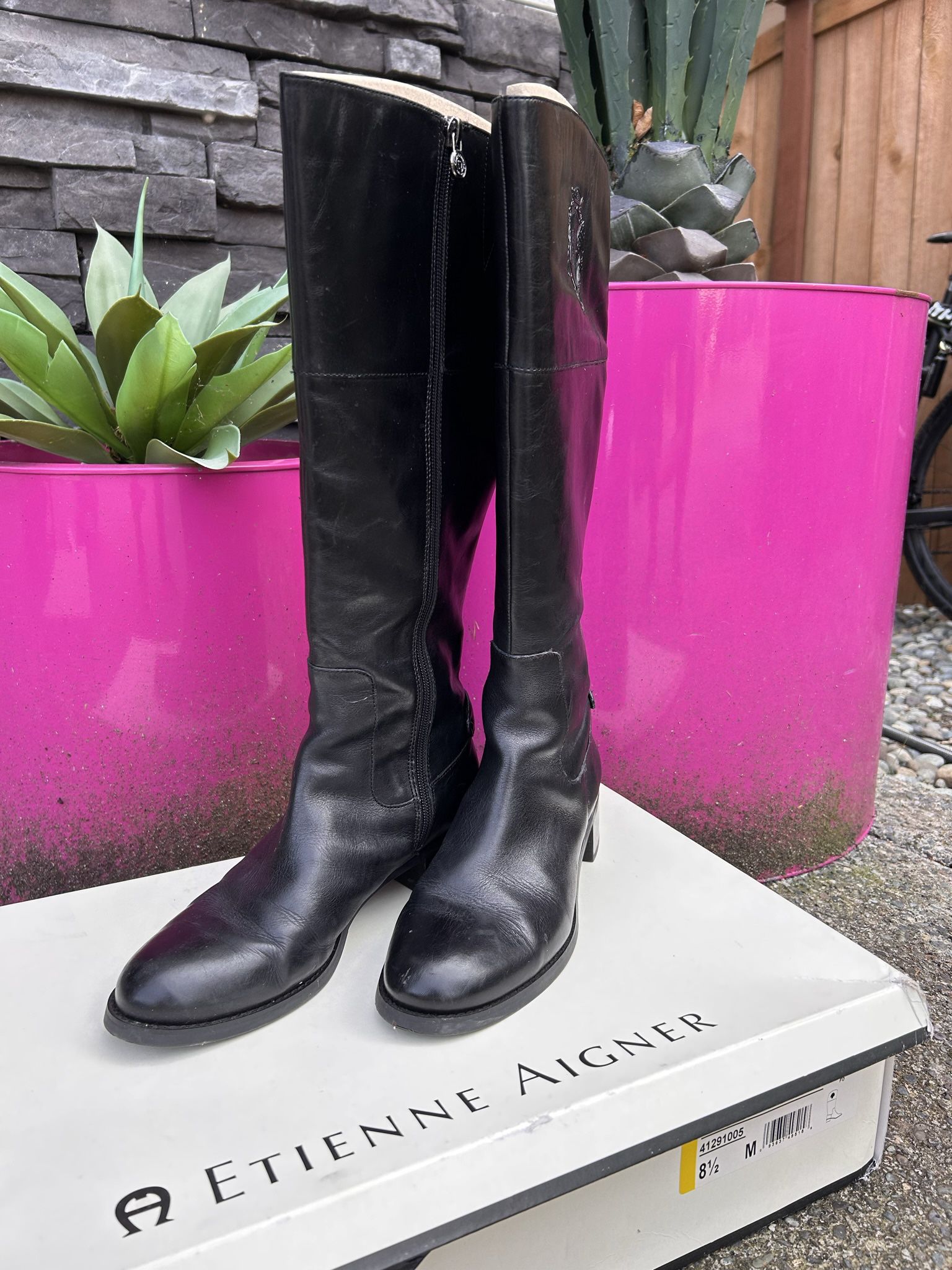 Etienne Aigner Black leather riding boots 8.5, wide shaft *Like new* 