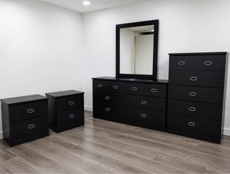 Dresser whit mirror, chest and 2 nightstands - Cómoda con espejo , Gavetero y 2 mesitas de noche