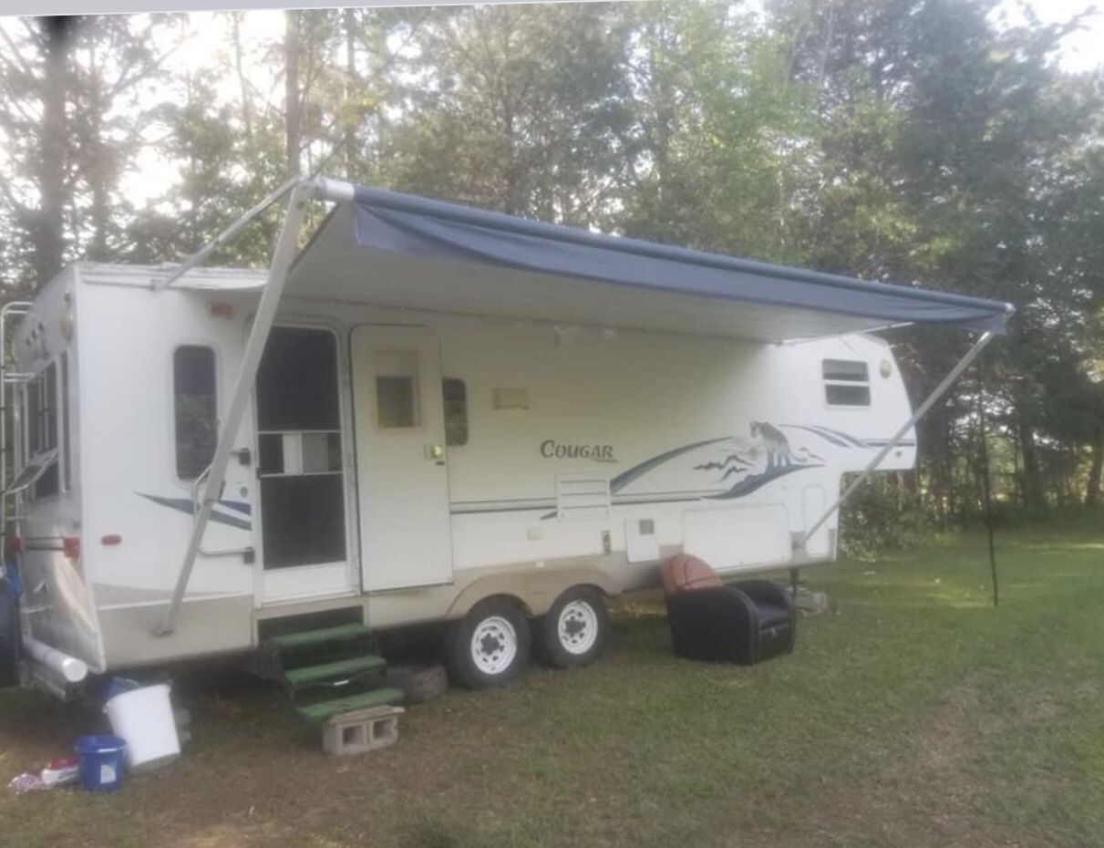 2008 Cougar Camper