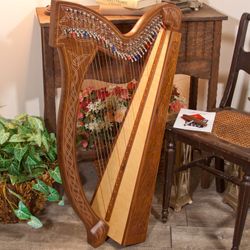 Roosebeck Minstrel Harp 29-String Chelby Levers Sheesham Knotwork 